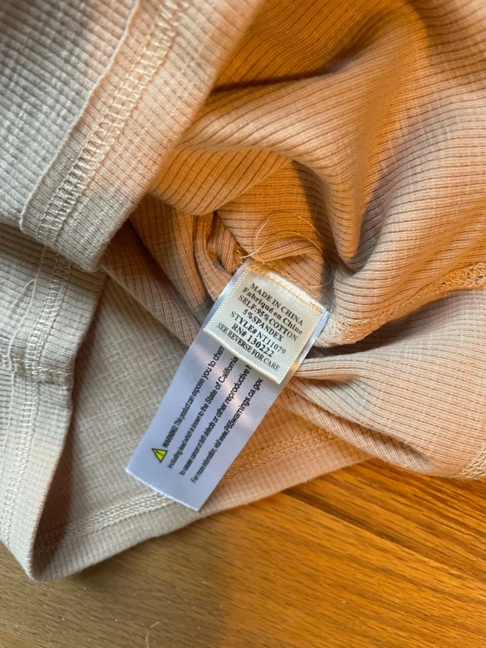 Sleeveless Ribbed Button-Front crop Tank Top - tan - Picture 3 of 4